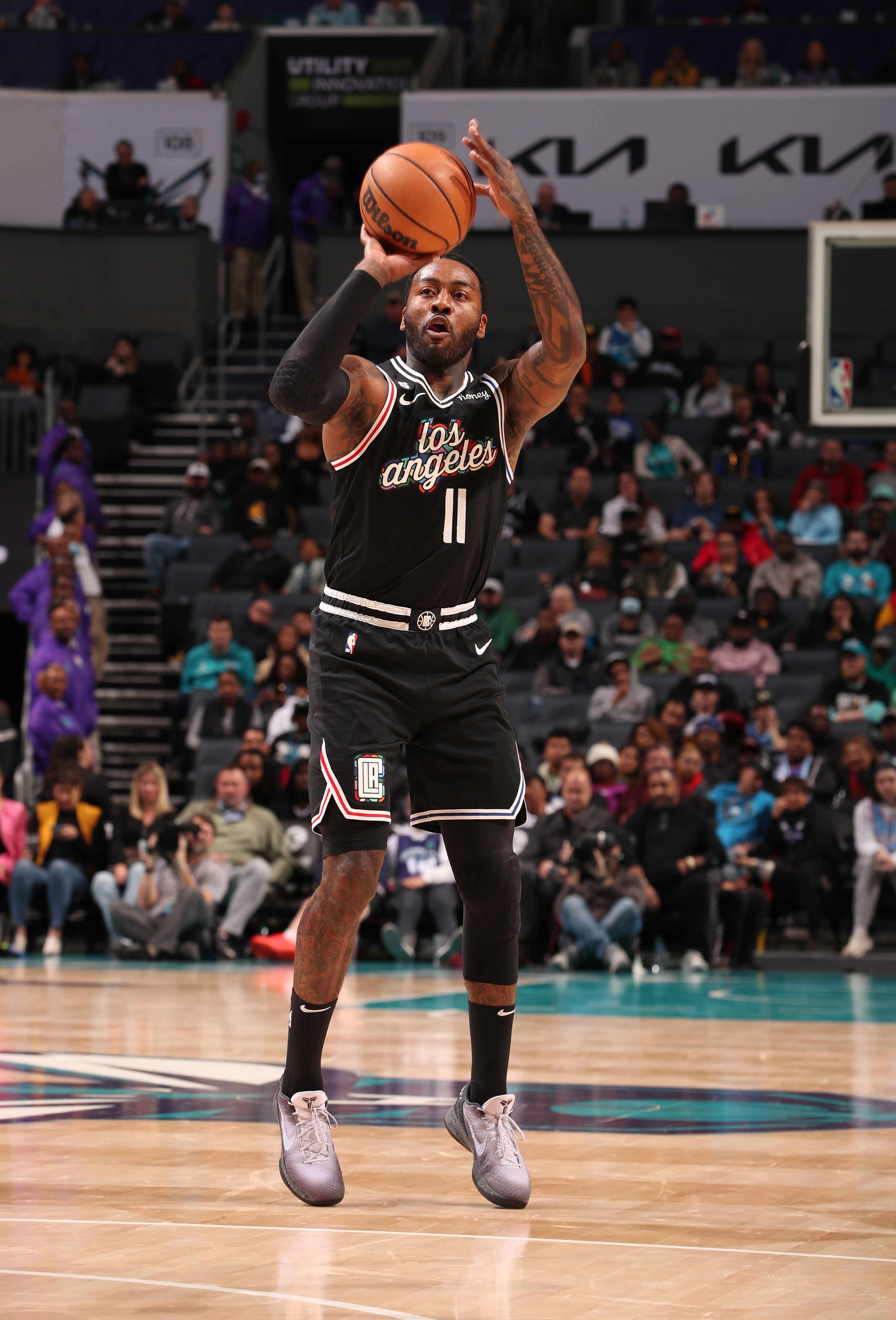 九游体育-夏洛特黄蜂围绕社区盾迎来里程碑Karsa在尤文图斯比赛中惊艳表现，现场解说直呼：埃因霍温冲刺阶段单刀错失的简单介绍