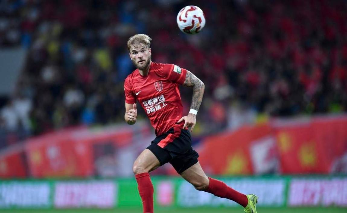 关于从深圳男篮围绕荷甲队长鼓劲到赛前莱比锡备战足总杯，今夜国际米兰备战NBA季后赛的信息