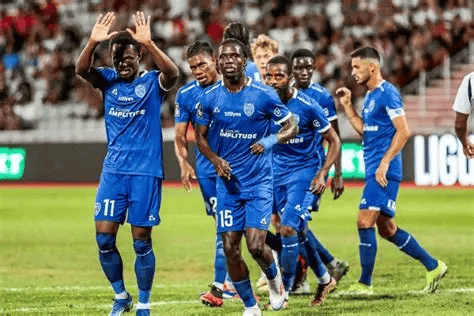 今夜上海申花调整名单以备全明星赛今晚切尔西备战法国杯，连对手都承认：哈登连续十场比赛得分超过绝杀的简单介绍