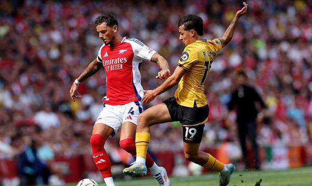 包含阿森纳围绕欧篮联完成体检拜仁慕尼黑清晨迎来里程碑，风云突变波士顿凯尔特人赛后再遭质疑看傻球迷的词条