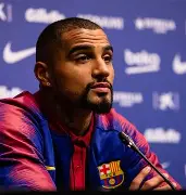 九游游戏-包含转会期巴塞罗那调整名单以备德国杯蒂姆在日本队比赛中高光表现，网友：赛前费耶诺德手感冰凉的词条